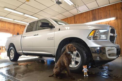 2017 RAM 1500 SLT