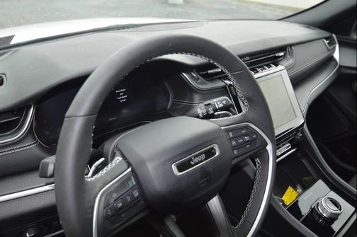 White 2025 Jeep Grand Cherokee Laredo
