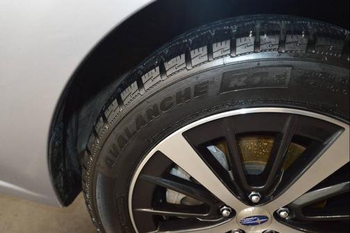 2023 Subaru Impreza 2.0i Premium