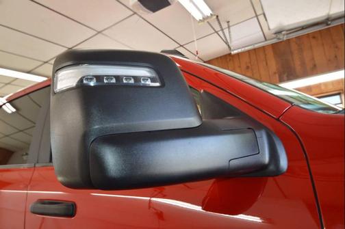 2024 RAM 2500 Big Horn 4x4 4dr Crew Cab 6.3 ft. SB Pickup