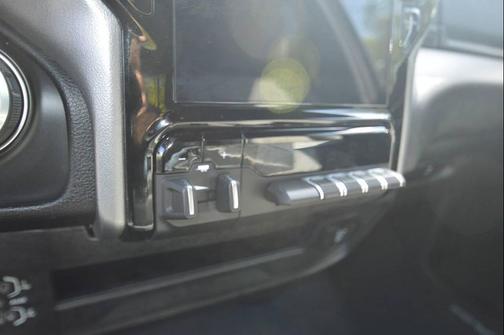 2024 RAM 2500 Big Horn 4x4 4dr Crew Cab 6.3 ft. SB Pickup