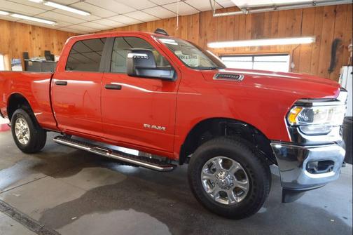 2024 RAM 2500 Big Horn 4x4 4dr Crew Cab 6.3 ft. SB Pickup