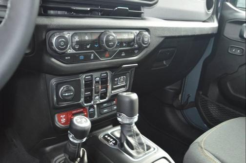 2025 Jeep Wrangler 4xe Willys