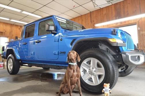 2023 Jeep Gladiator Sport S