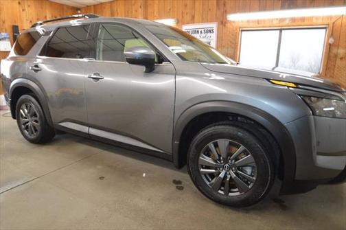 2023 Nissan Pathfinder SV AWD 4dr SUV