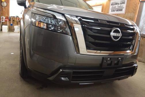 2023 Nissan Pathfinder SV AWD 4dr SUV