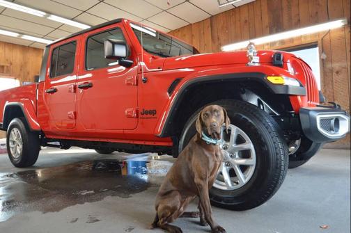 2023 Jeep Gladiator Sport S