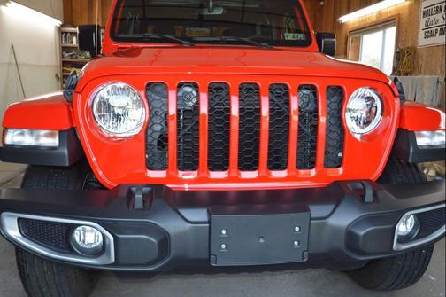 2023 Jeep Gladiator Sport S