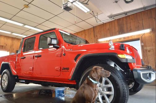 2023 Jeep Gladiator Sport S