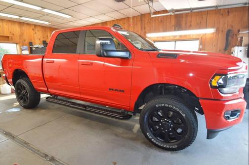2024 RAM 2500 Big Horn 4x4 4dr Crew Cab 6.3 ft. SB Pickup