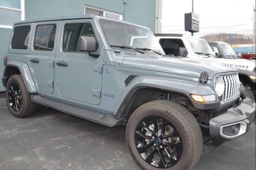 2025 Jeep Wrangler 4xe Sahara