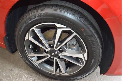 Currant Red 2022 Kia Forte LXS