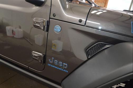 GRANITE CRYSTAL 2025 Jeep Wrangler 4xe Willys