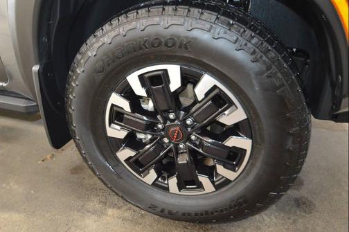 2024 Nissan Frontier PRO-X