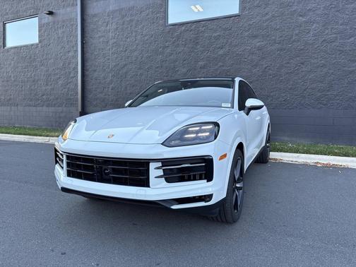 2025 Porsche Cayenne 