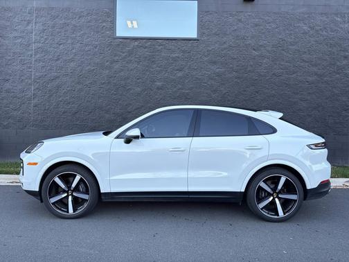 2025 Porsche Cayenne 