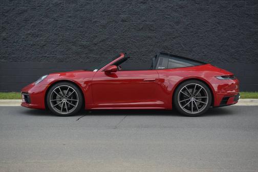 Carmine Red 2022 Porsche 911