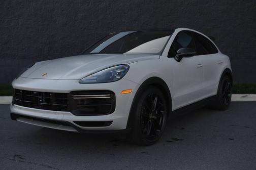 2022 Porsche Cayenne 