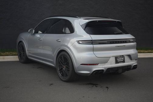 2025 Porsche Cayenne 