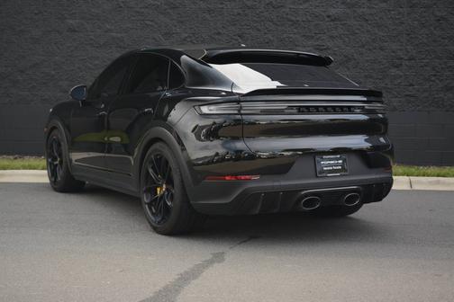 Chromitblack Metallic 2024 Porsche Cayenne