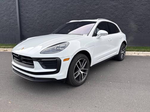 2025 Porsche Macan 