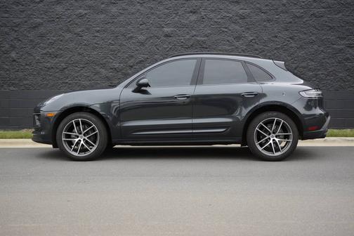 Volcano Grey Metallic 2023 Porsche Macan