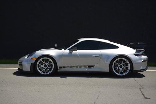 GT Silver Metallic 2026 Porsche 911