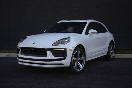 2025 Porsche Macan 