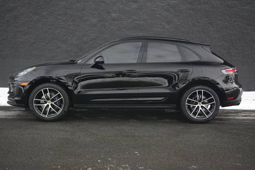 2025 Porsche Macan 