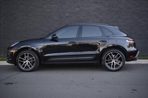 2025 Porsche Macan 