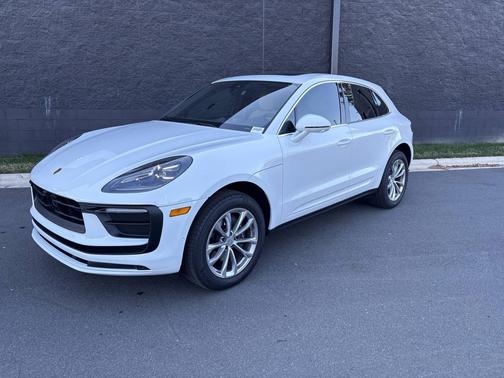 2025 Porsche Macan 