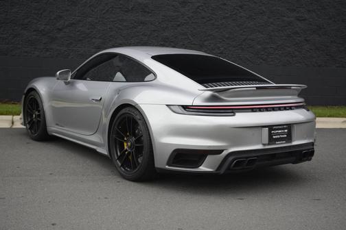 GT-Silver Metallic 2023 Porsche 911
