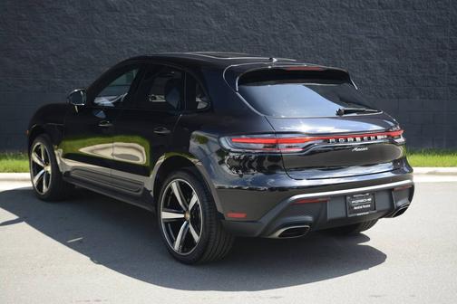 Jet Black Metallic 2026 Porsche Macan
