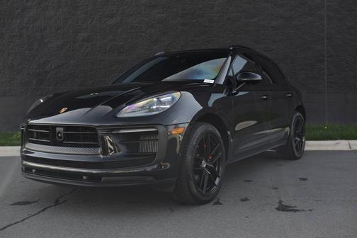 2023 Porsche Macan 