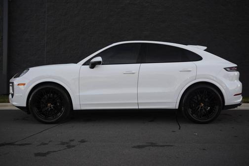 2025 Porsche Cayenne 