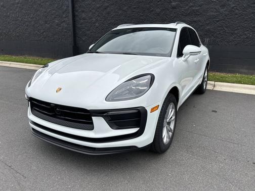 2025 Porsche Macan 