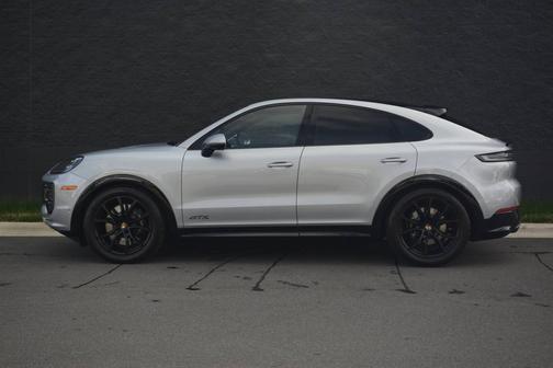 2025 Porsche Cayenne 