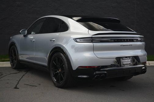 2025 Porsche Cayenne 