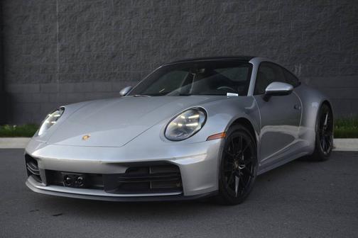 GT Silver Metallic 2025 Porsche 911