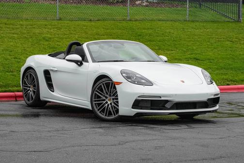 White 2024 Porsche 718 Boxster
