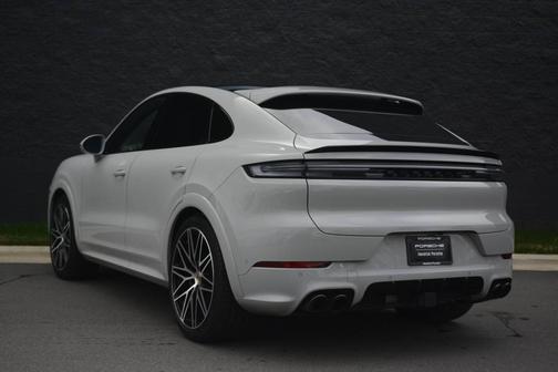 2025 Porsche Cayenne 