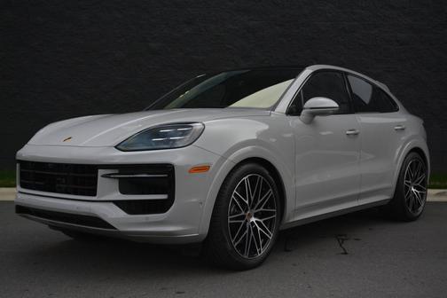 2025 Porsche Cayenne 