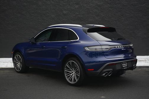 2025 Porsche Macan 