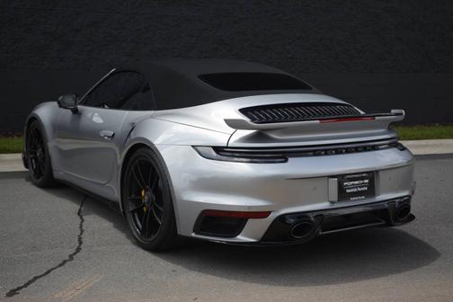 GT-Silver Metallic 2021 Porsche 911