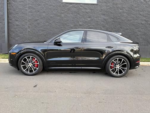 2025 Porsche Cayenne 