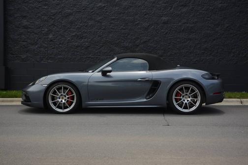 Vanadium Grey Metallic 2025 Porsche 718 Boxster