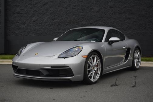 GT Silver Metallic 2025 Porsche 718 Cayman