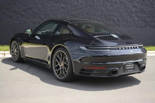 Jet Black Metallic 2021 Porsche 911