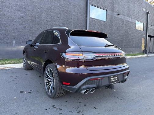 2025 Porsche Macan 