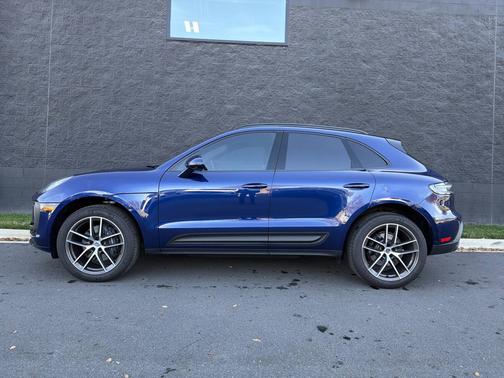 2025 Porsche Macan 